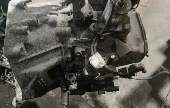 Peugeot RCZ Manual 5 speed gearbox 9670189510