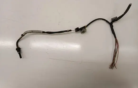 Mercedes-Benz CLA C117 X117 W117 Exhaust gas temperature sensor A0081533728