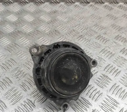 BMW 3 F30 F35 F31 Engine mount bracket 6856406