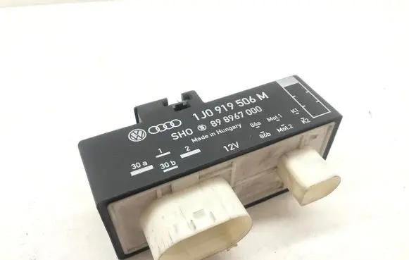 Coolant fan relay