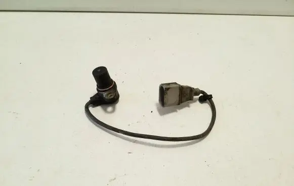 Volkswagen Sharan Crankshaft position sensor 0261210146