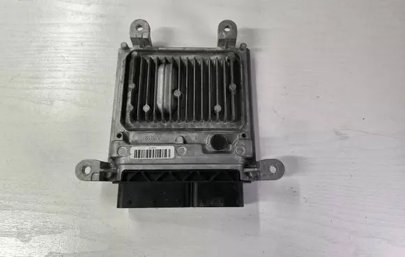 Mercedes-Benz C W204 Engine control unit/module A6519007500 A0064461540 28336101