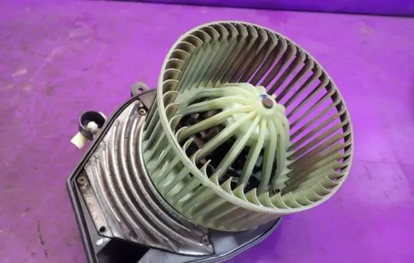 Audi A4 S4 B6 8E 8H Heater fan/blower 