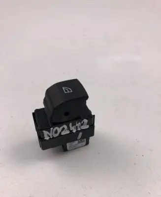Volvo XC40 Electric window control switch 31456060