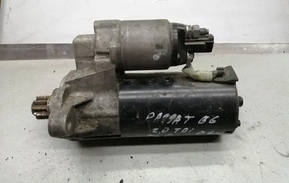 Volkswagen PASSAT B6 Starter motor 0001123016