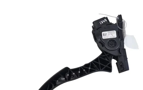 Volvo S60 Accelerator throttle pedal 31329059