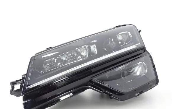 Skoda Karoq Headlight/headlamp 57B941015C