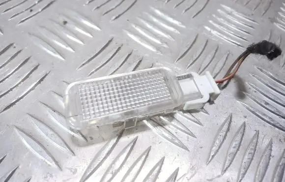 Audi A4 S4 B6 8E 8H Other interior light 4B0947415