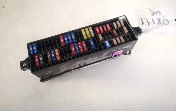 Skoda Fabia Mk2 (5J) Fuse box set 63598004