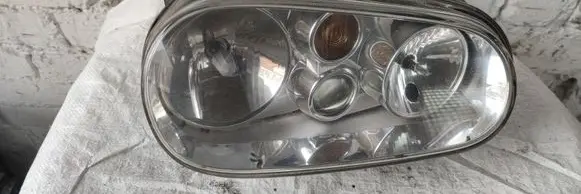 Volkswagen Golf IV Headlight/headlamp 1J1941016C