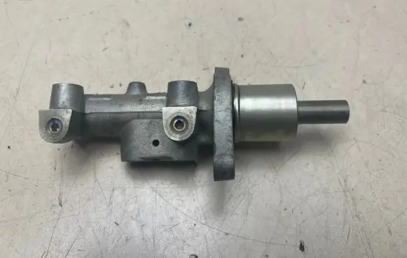 Peugeot 407 Master brake cylinder 03339005512