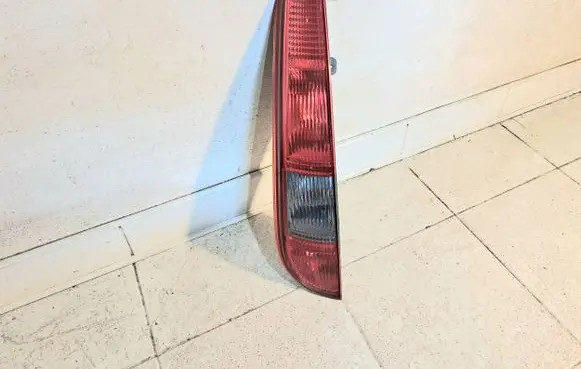 Ford Focus C-MAX Rear/tail lights 4M5113405F 0374B 4M5113405C