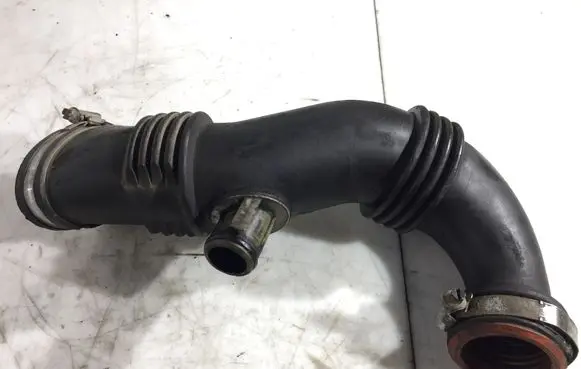 Peugeot 307 Air intake hose/pipe 9656953680