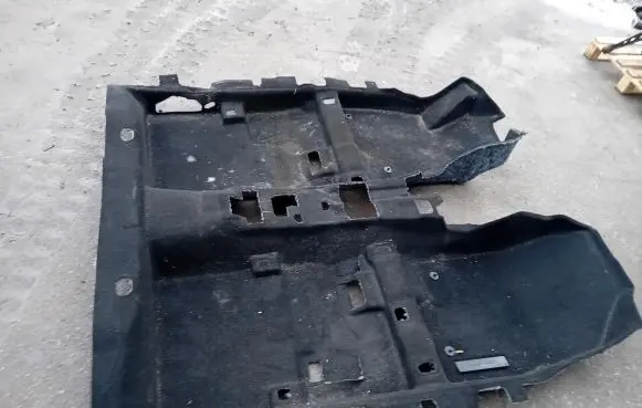 Mazda 3 III Trunk/boot floor carpet liner BJS868670A