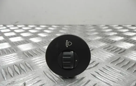 Iveco Daily 45 - 49.10 Headlight level height control switch 68224209 T4678