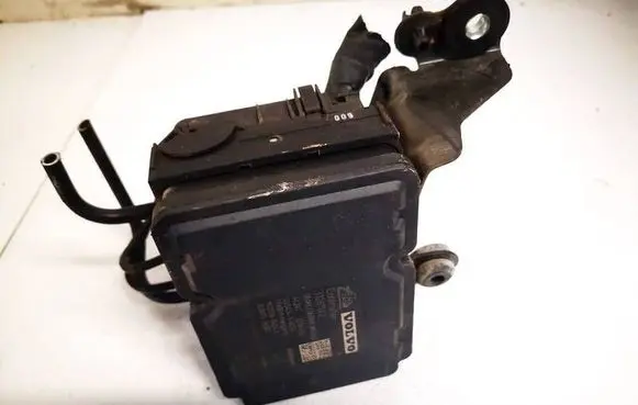 Volvo XC70 ABS Pump 31261142