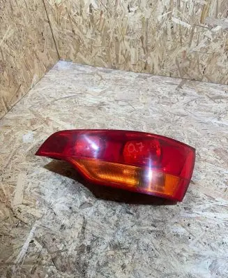 Audi Q7 4L Rear/tail lights 4L0945094 027330202