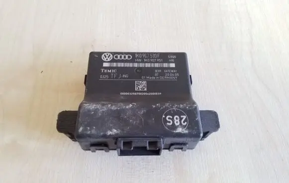 Volkswagen Golf V Other control units/modules 1K0907530F