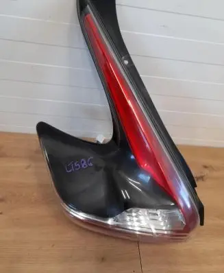 Nissan Juke I F15 Rear/tail lights
