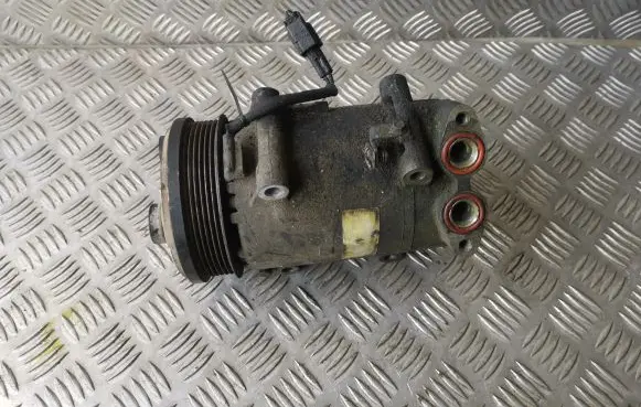 Ford C-MAX I Air conditioning (A/C) compressor (pump)