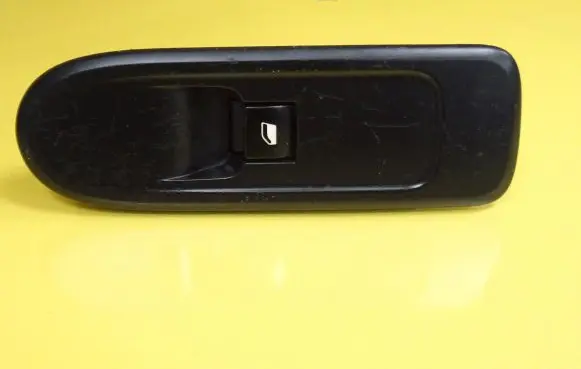 Peugeot 308 Electric window control switch 96565184XT