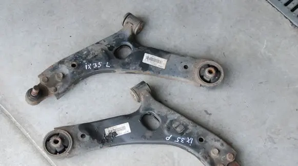 Hyundai ix35 Front control arm 116KM