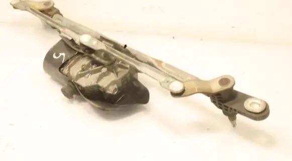 Front wiper linkage and motor