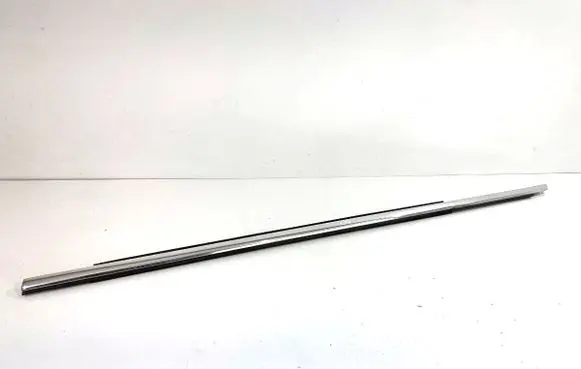 Audi Q5 SQ5 Front door windshield rail 8R0853283