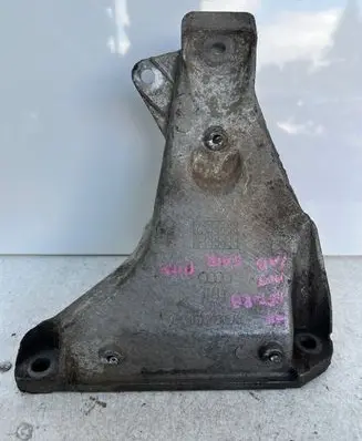 Audi A4 S4 B6 8E 8H Engine mounting bracket 8D0199308AB