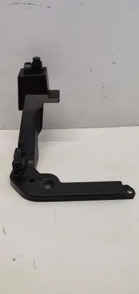 Volvo XC40 Fender mounting bracket 32234762