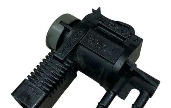 Audi A3 S3 A3 Sportback 8P Turbo solenoid valve 1K0906283A