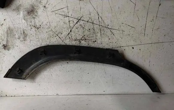 Subaru Forester SF Front wheel arch liner splash guards