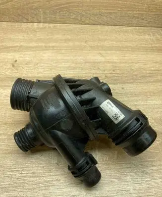 BMW 3 E90 E91 Thermostat/thermostat housing TM19102