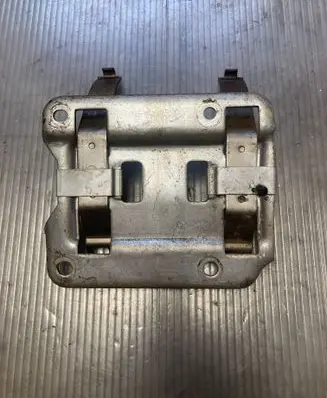 Nissan Qashqai Other engine bay part 208184201R