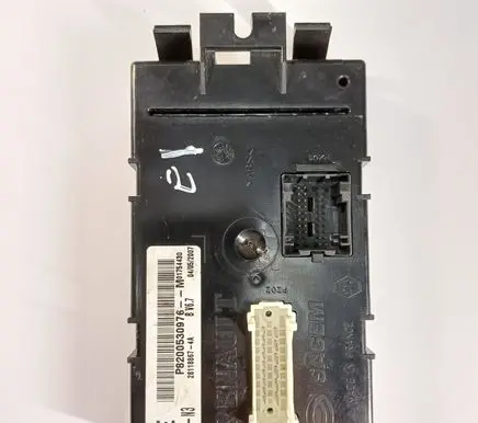 Renault Trafic II (X83) Comfort/convenience module P8200530976M 281188674A UCHN3