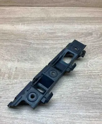 Volkswagen PASSAT B6 Front bumper mounting bracket 3C0807183