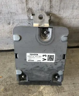 Toyota Yaris Cross Battery control module 86572-52180