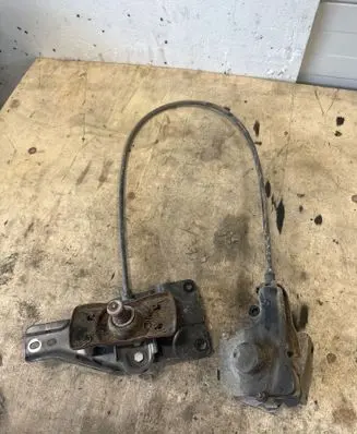 Nissan NV400 Spare wheel mounting bracket 