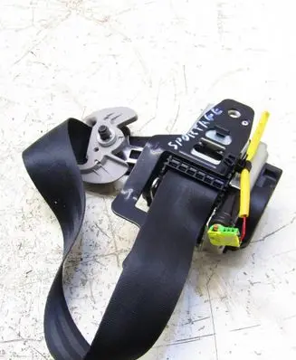 Seat Leon (5F) Front seatbelt 1111