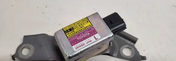 Lexus RX 330 - 350 - 400H Airbag deployment crash/impact sensor 8983448020 1879001741