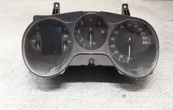 Seat Leon (1P) Speedometer (instrument cluster) 1P0920840C