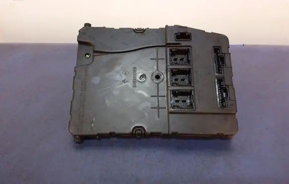 Renault Scenic II - Grand scenic II Other control units/modules 8200525385
