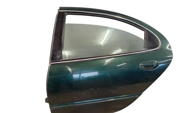 Chrysler 300M Rear door
