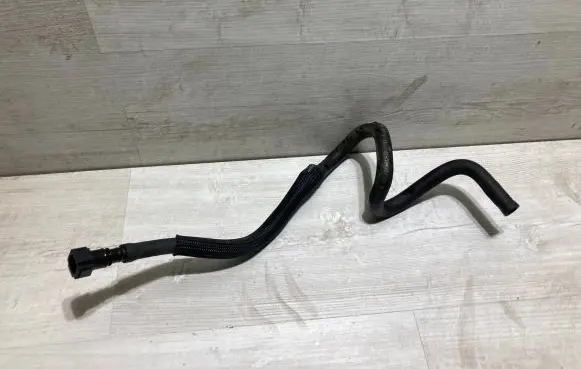 Ford B-MAX Fuel line pipe