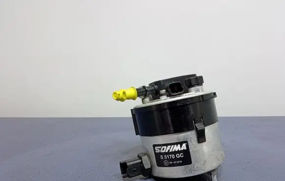 Volvo S40 Fuel filter housing S5170GC