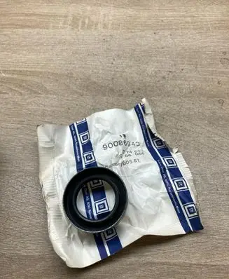 Opel Kadett E Other gearbox part 90086943 OILSEAL