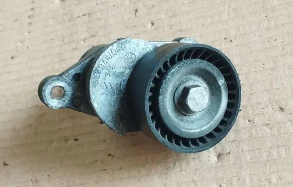 Generator/alternator belt tensioner