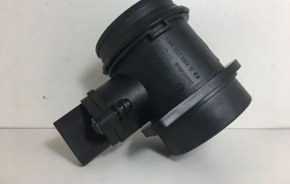 Audi A4 S4 B6 8E 8H Mass air flow meter 0280218063