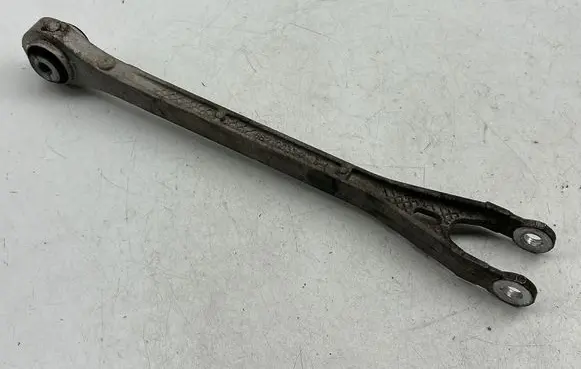 Dodge Charger Rear control arm 68210633AA