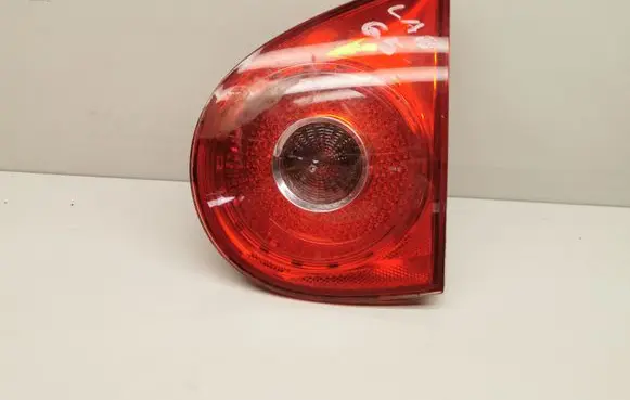 Volkswagen Golf V Tailgate rear/tail lights 285002